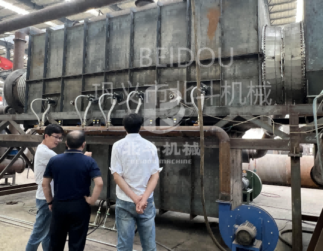 歡迎福建客戶(hù)前來(lái)洽談炭化機(jī)合作事宜