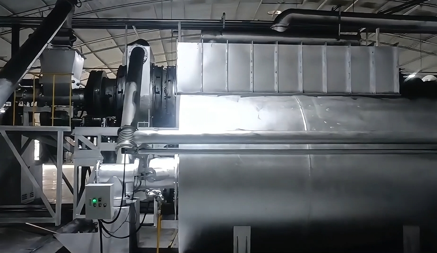 樹(shù)脂炭化機(jī)生產(chǎn)現(xiàn)場(chǎng)展示產(chǎn)業(yè)新活力