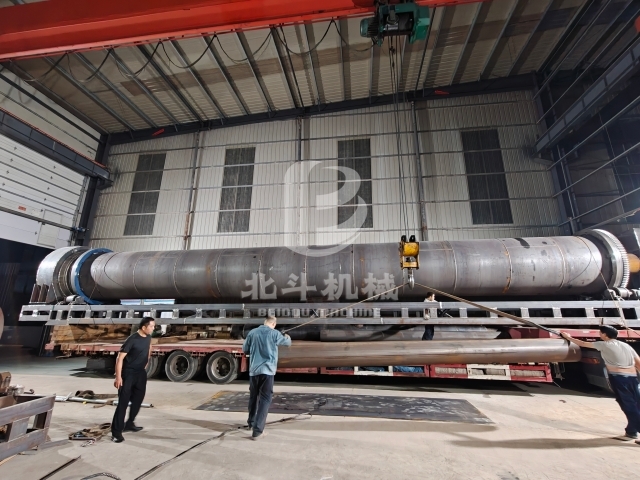 從早晨干到夜晚!烘干炭化設(shè)備連裝4車(chē)